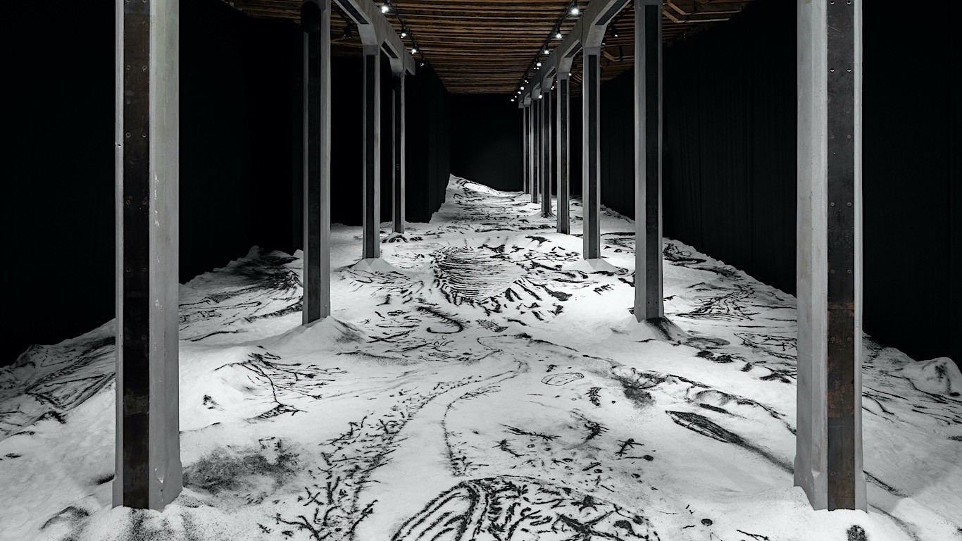 0003a.jpg