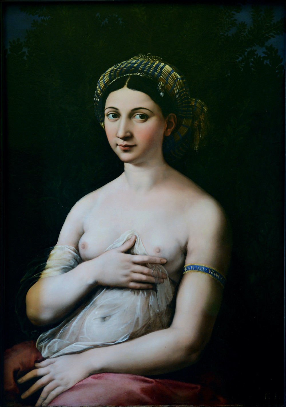 La_Fornarina_by_Raffaello_copy.jpg