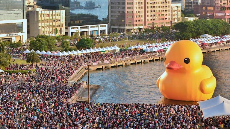 Los juguetes gigantes de Florentijn Hofman