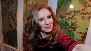 Karina El Azem: “Nuestra percepción opera como la relación entre el microcosmos y el macrocosmos”