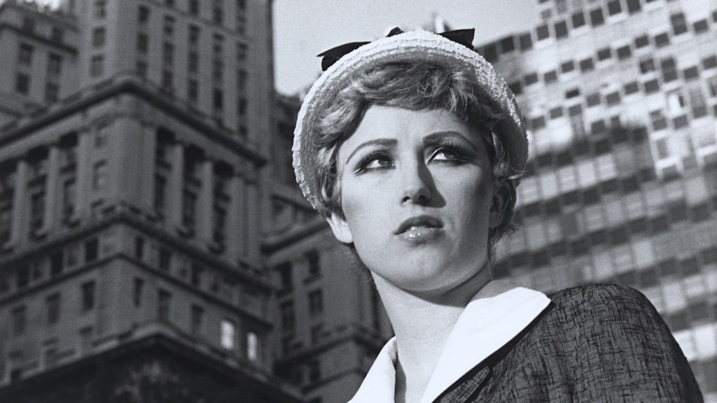 Cindy Sherman al mismo tiempo en todas partes