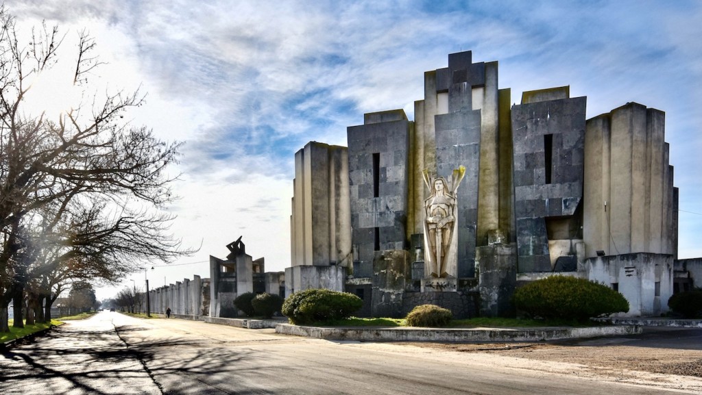 Francisco Salamone (Argentina): el rastro de una obra monumental