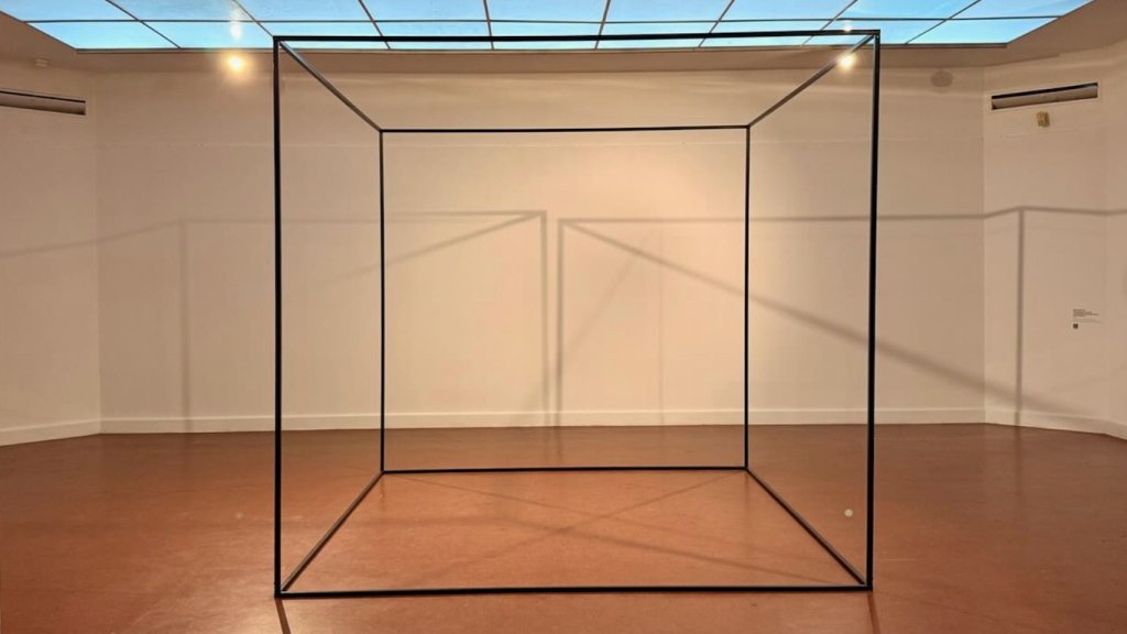 Colección Moderno: Materialización de las coordenadas espaciales de un prisma de aire, de Juan Pablo Renzi