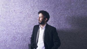 José Roca: &quot;Los artistas pueden existir sin curadores, los curadores sin artistas no&quot;