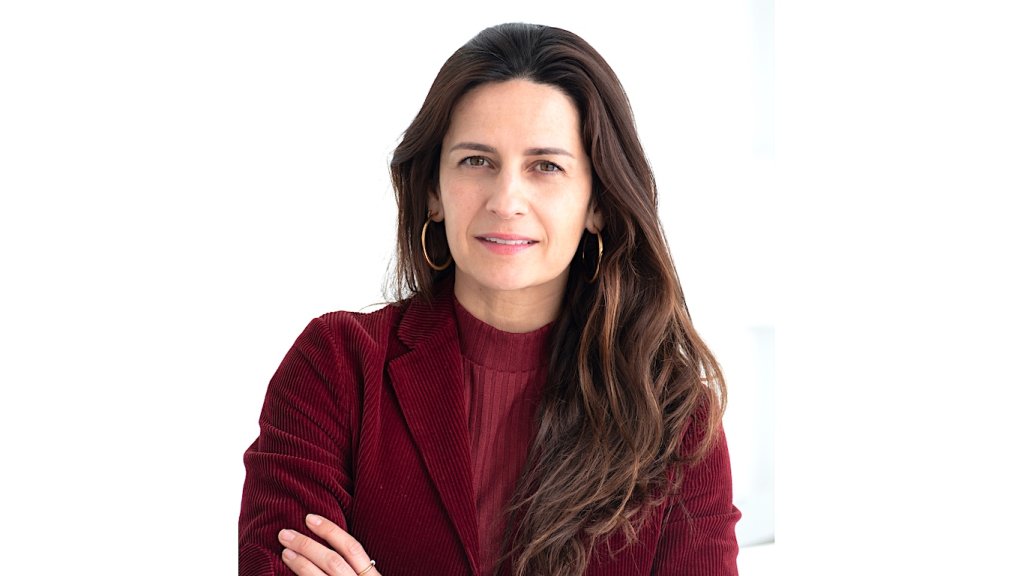 Claudia Segura: “La idea de coleccionar es siempre un intento fallido”