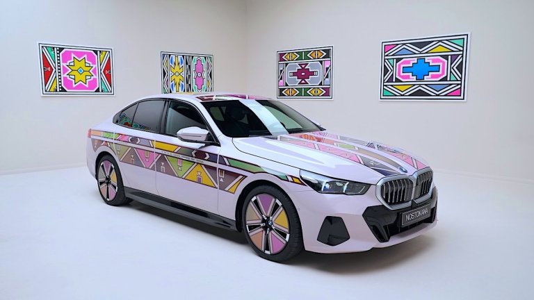Esther Mahlangu y el arte de pintar casas